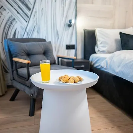 Arni Aparts 1 Lägenhet *