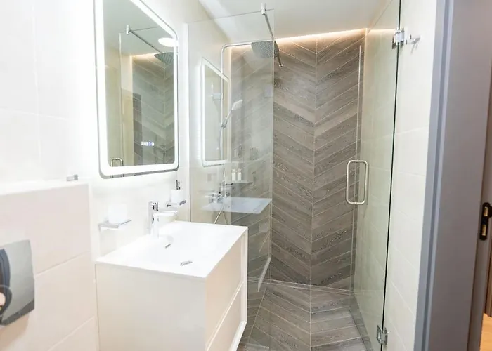 Arni Aparts 1 شقة فيلينغراد